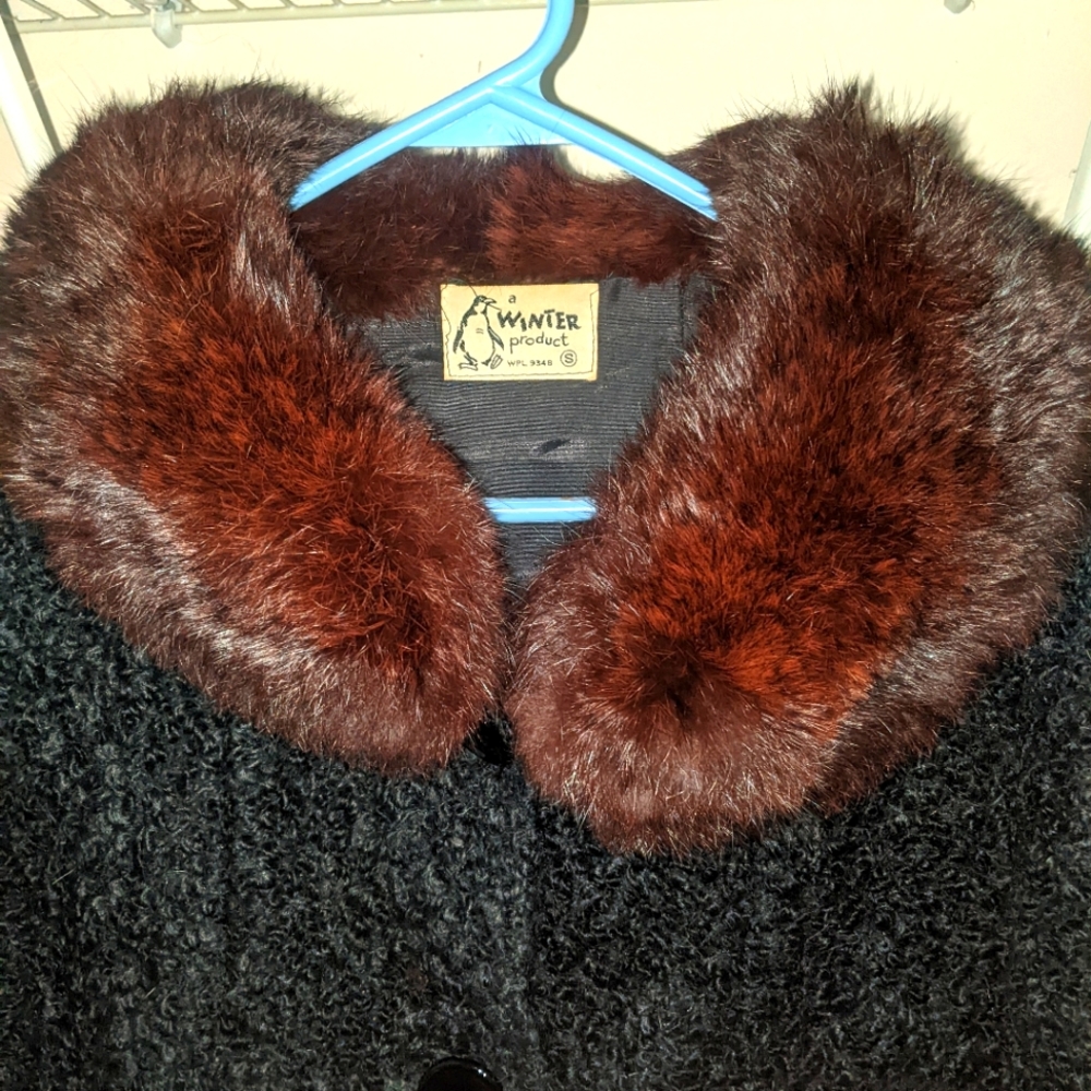 Vintage 60's black boucle wool jacket with fur collar